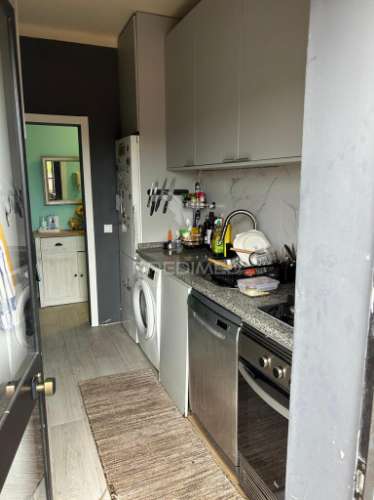 Apartamento t1+1 no centro de esgueira