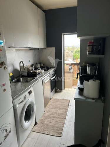 Apartamento t1+1 no centro de esgueira