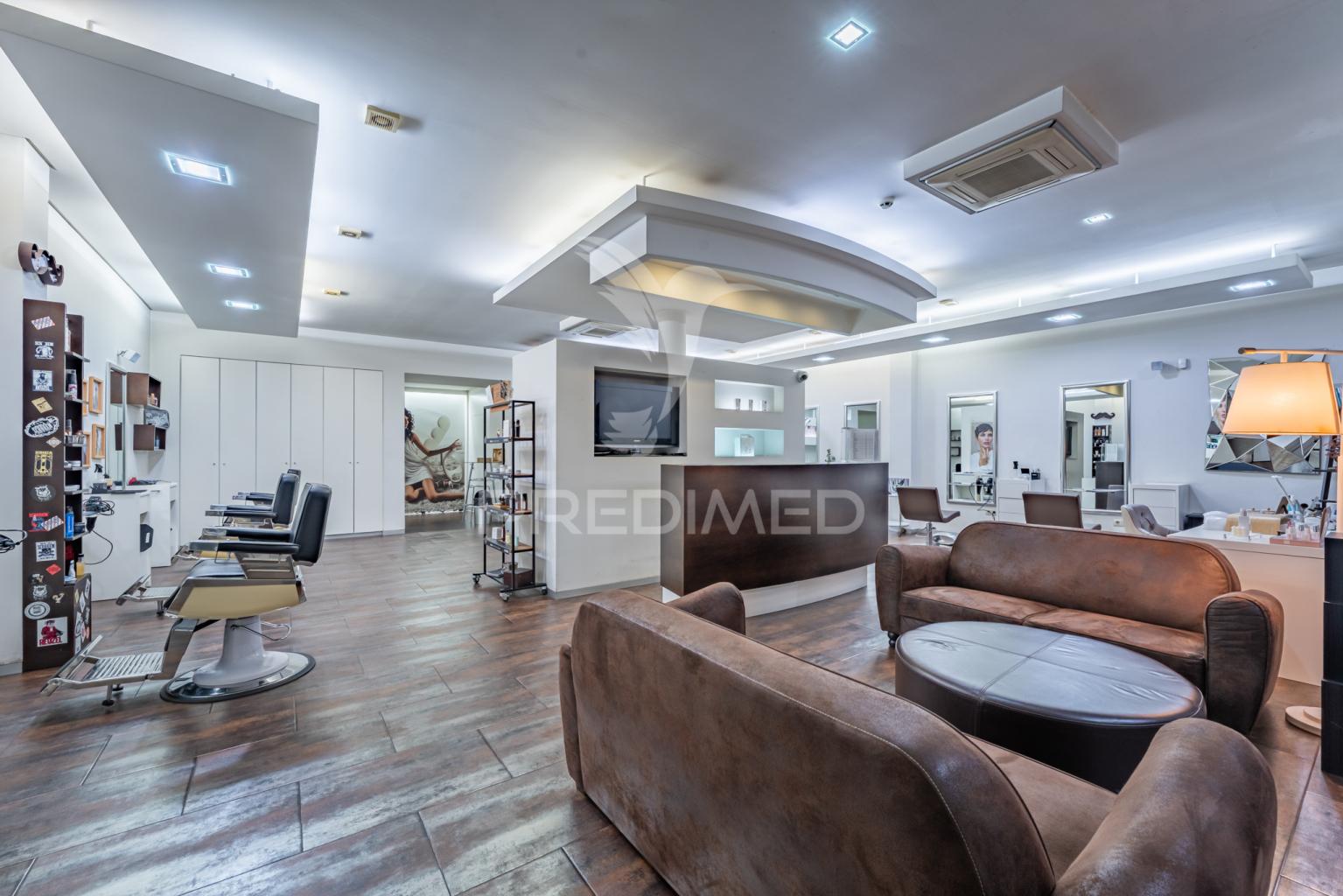 Loja junto rotunda  eng. edgar cardoso em vila nova de gaia