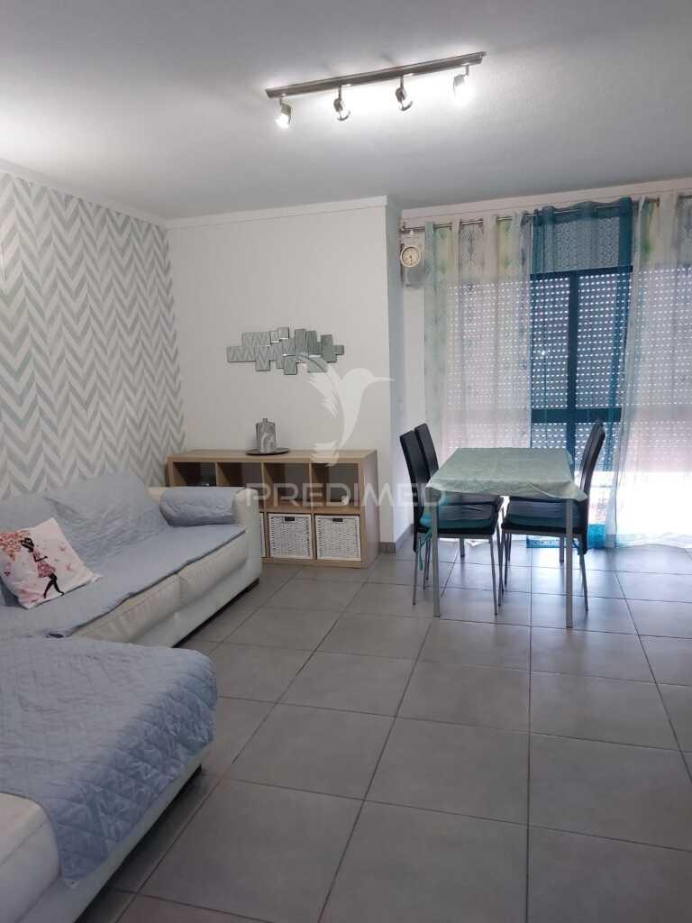Algarve faro- apartamento t2  com varanda e vista mar