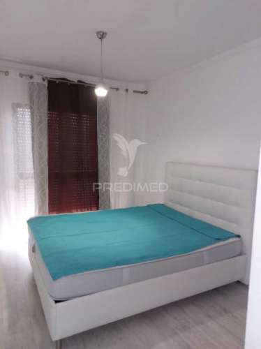 Algarve faro- apartamento t2  com varanda e vista mar