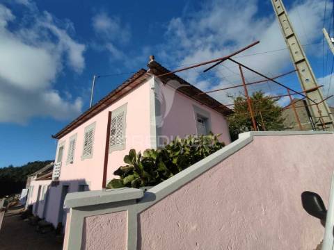Moradia em ruína para venda em fajã da ovelha, ilha da madeira