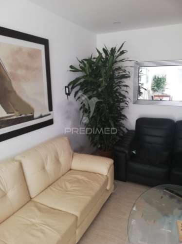 Apartamento t2 frente-mar em quarteira