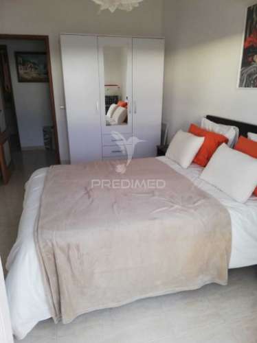 Apartamento t2 frente-mar em quarteira