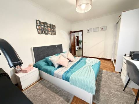 Moradia t3 térrea com área exterior e jardim