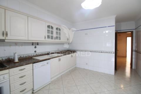 Apartamento t3 com garagem