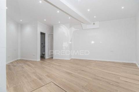 Loja para serviços / comercio centro de almada