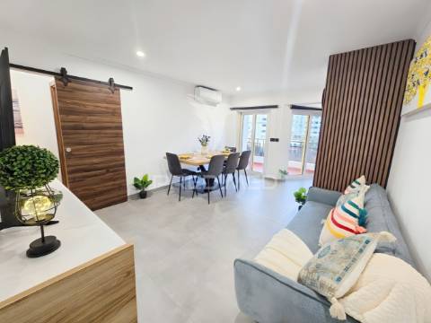 Fantástico t2, renovado, mobilado, 200 metros da praia rocha