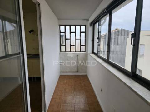 Apartamento t0 - junto ao marquês - porto