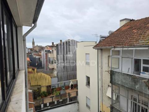 Apartamento t0 - junto ao marquês - porto