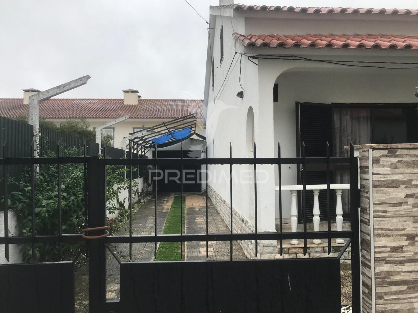 Moradia isolada t5 com garagem - quinta do conde