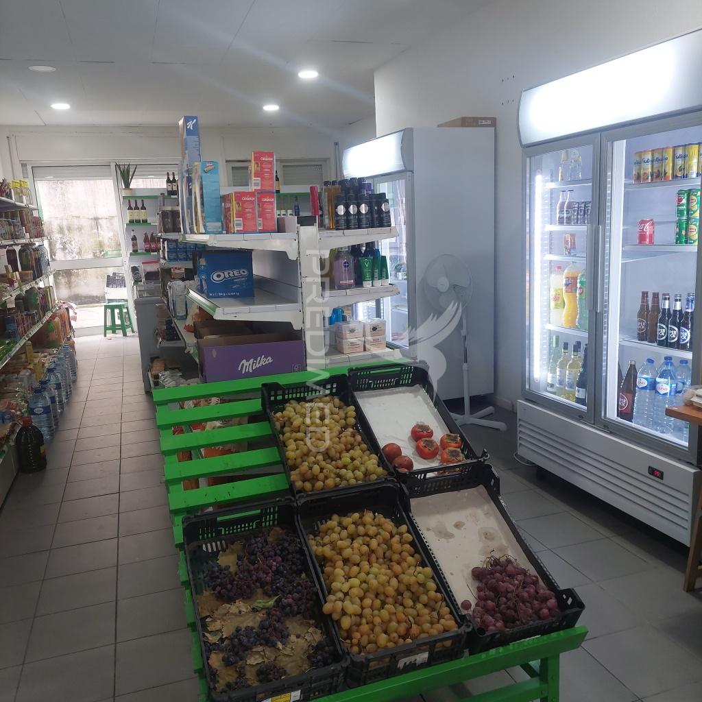 Oportunidade única - minimercado pronto a trabalhar