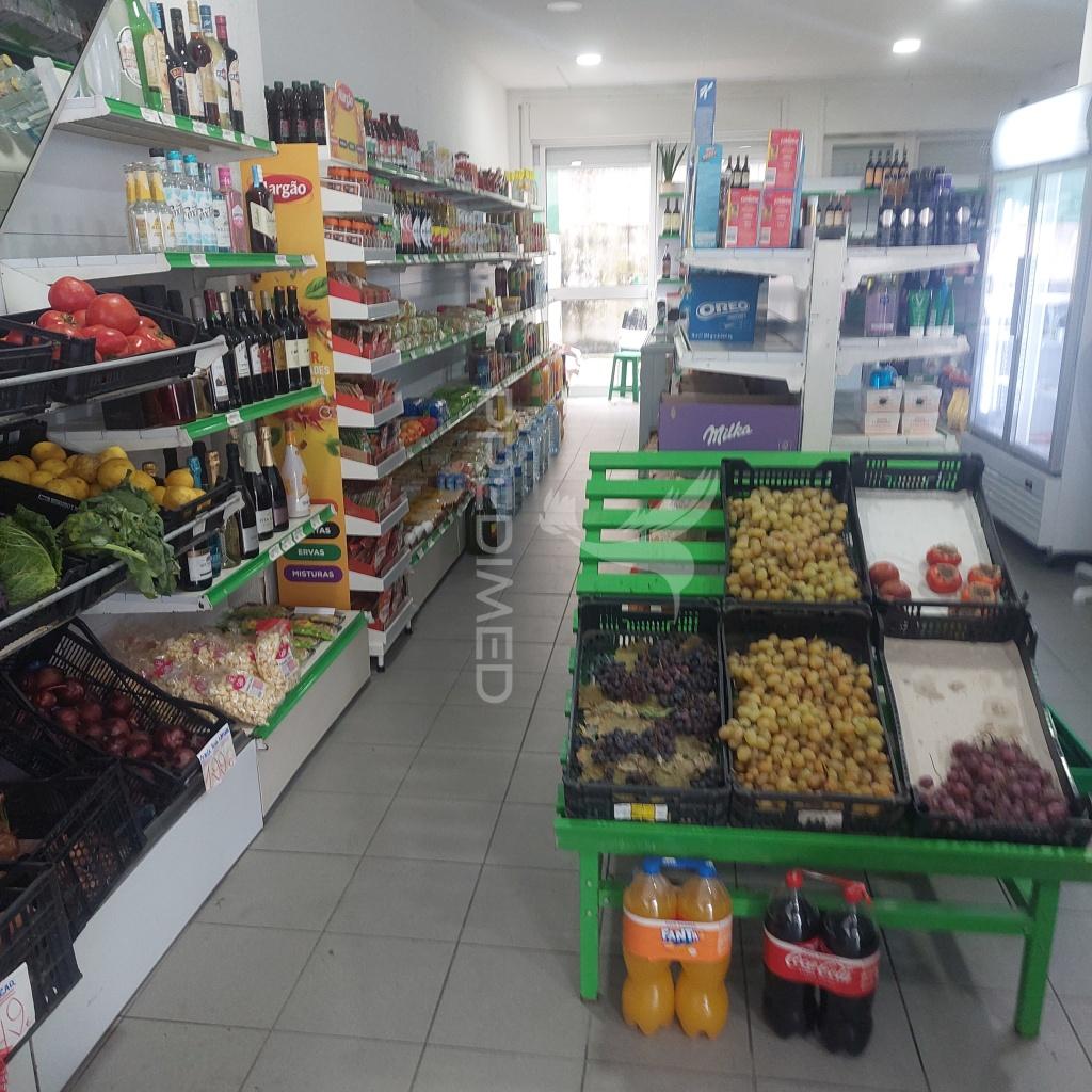 Oportunidade única - minimercado pronto a trabalhar