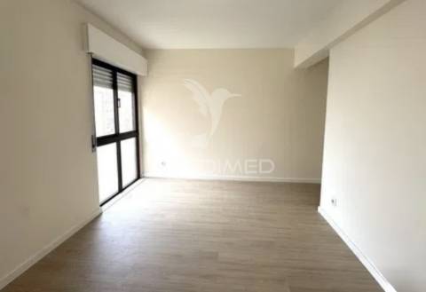 T2 algueirão mem-martins - renovado