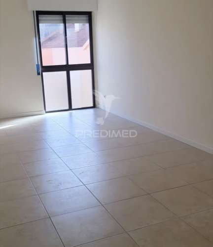 T2 algueirão mem-martins - renovado