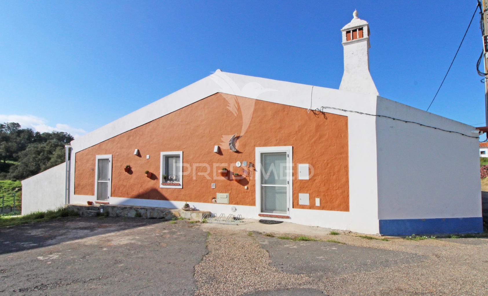 Moradia em vale de santiago com 3 quartos