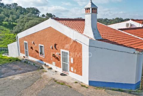 Moradia em vale de santiago com 3 quartos