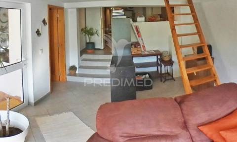 Moradia com 2 quartos e mezzanine em vale de santiago