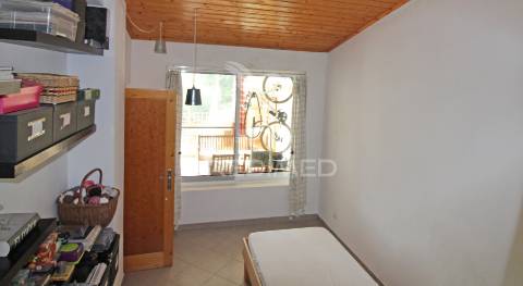 Moradia com 2 quartos e mezzanine em vale de santiago