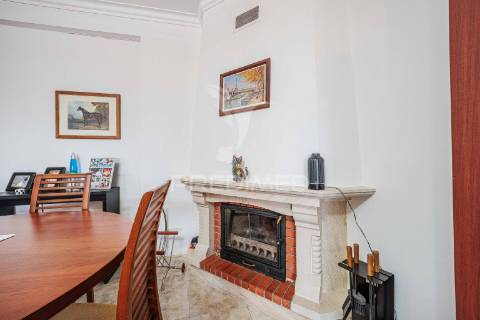 Apartamento t2 c/garagem em agualva-cacém – oportunidade única