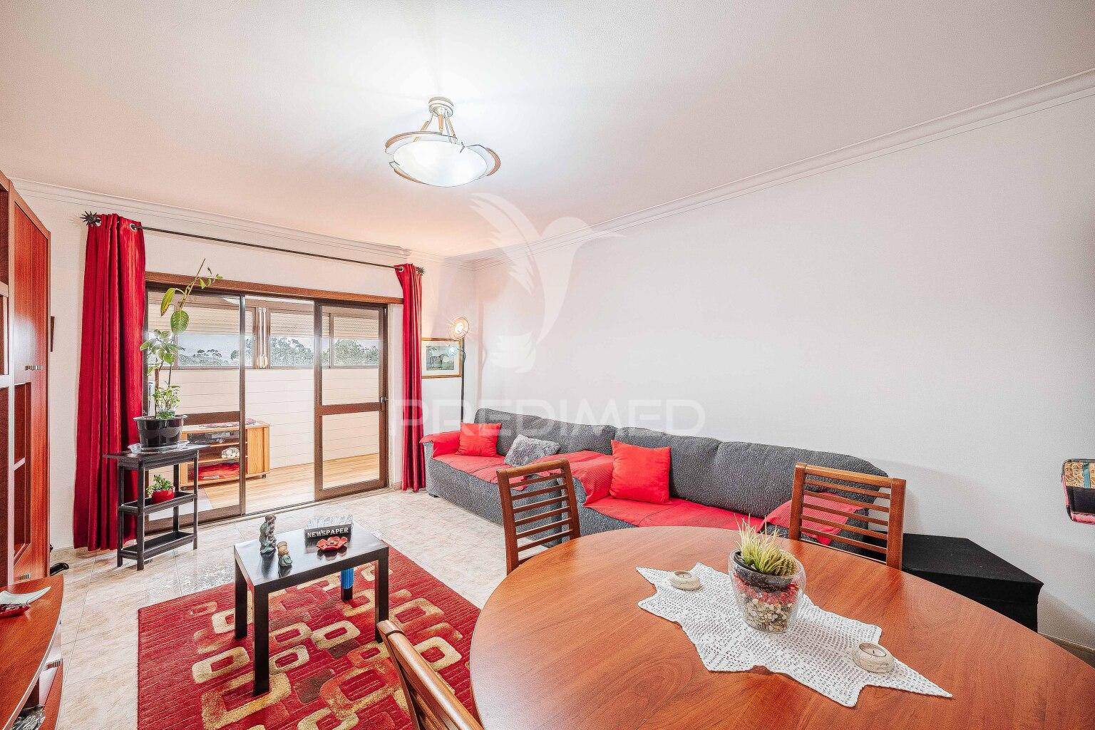 Apartamento t2 c/garagem em agualva-cacém – oportunidade única