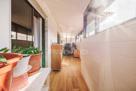 Apartamento t2 c/garagem em agualva-cacém – oportunidade única