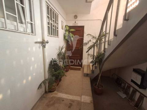 Apartamento t2 remodelado na pontinha, odivelas