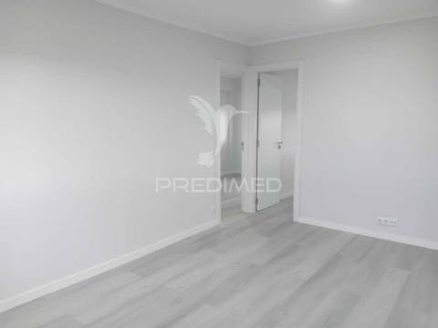 T2 remodelado com vista serra