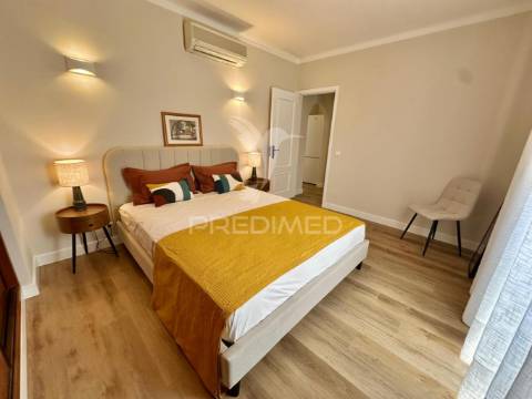 Apartamento t2 totalmente remodelado na charmosa vila de alvor