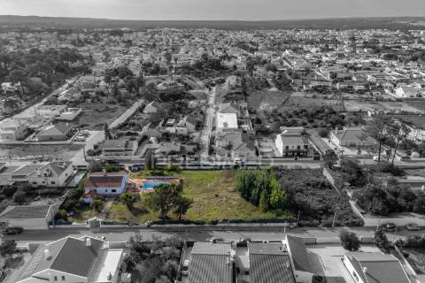 Terreno urbano em azeitão para construção