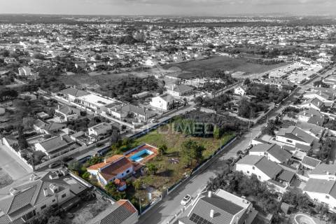 Terreno urbano em azeitão para construção