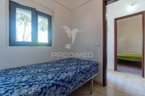 Apartamento t5, rés do chão de moradia em sines