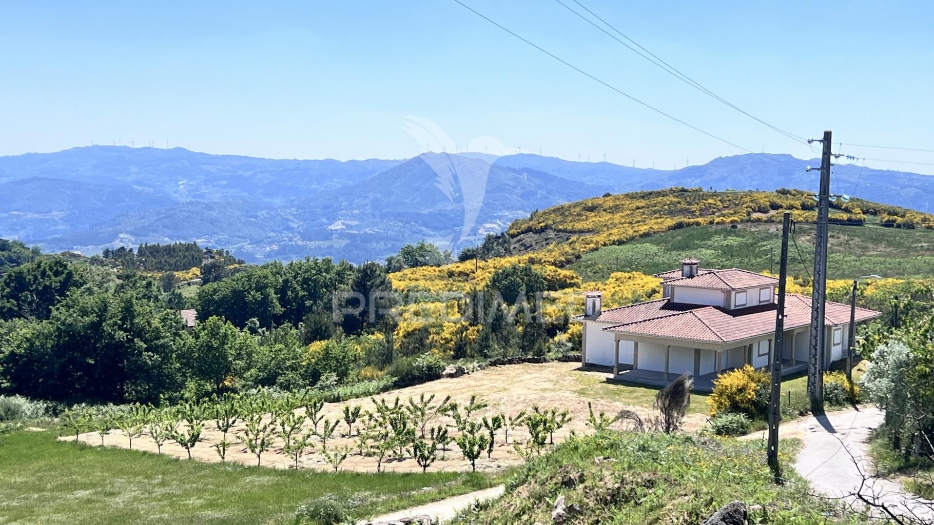 Moradia t3 individual para concluir – terreno de 1975m² com vistas deslumbrantes