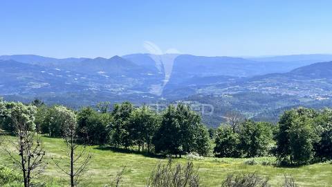 Moradia t3 individual para concluir – terreno de 1975m² com vistas deslumbrantes