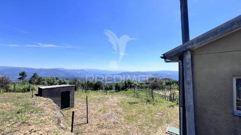 Moradia t3 individual para concluir – terreno de 1975m² com vistas deslumbrantes