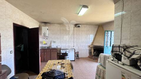 Moradia t3 individual para concluir – terreno de 1975m² com vistas deslumbrantes