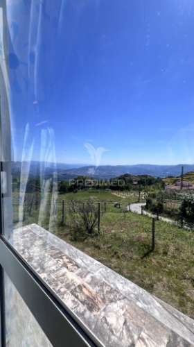 Moradia t3 individual para concluir – terreno de 1975m² com vistas deslumbrantes