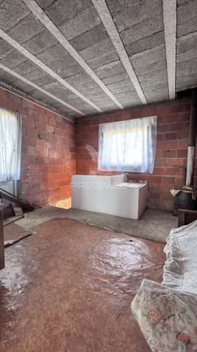 Moradia t3 individual para concluir – terreno de 1975m² com vistas deslumbrantes