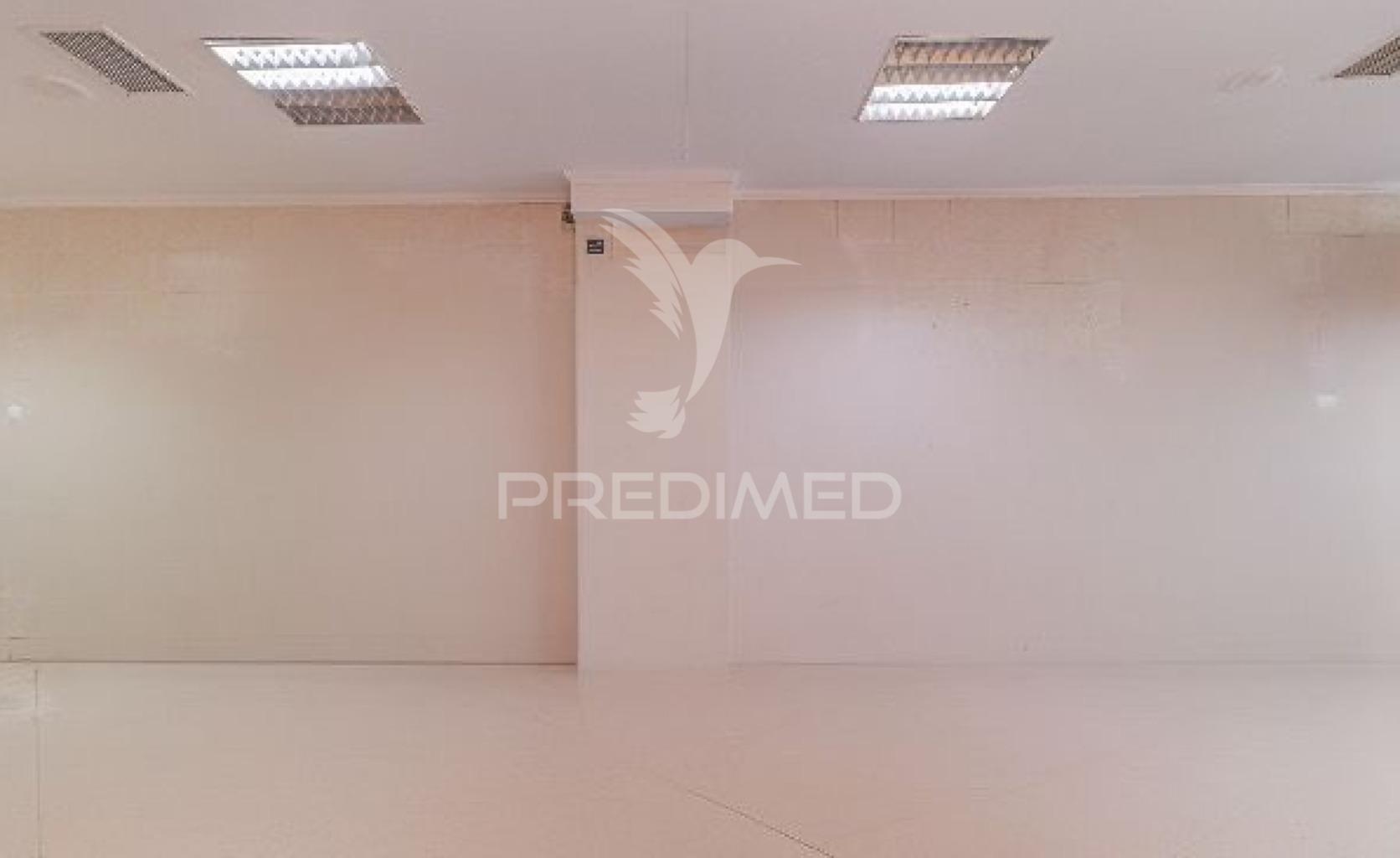 Loja para venda laranjeiro - frente à policia