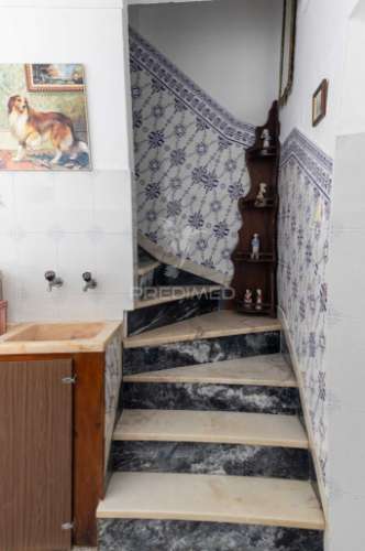 Moradia t2 + 1 + quintal em pardais - vila viçosa