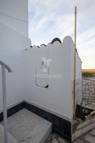 Moradia t2 + 1 + quintal em pardais - vila viçosa