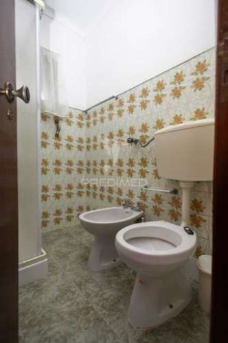 Moradia t2 + 1 + quintal em pardais - vila viçosa