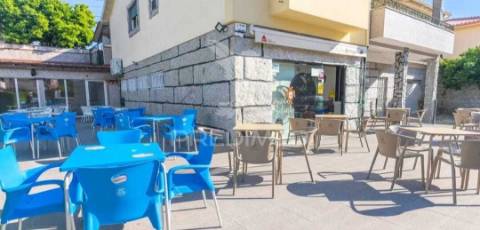 Café/pastelaria - são lourenço de sande,  guimarães