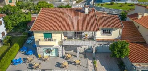 Café/pastelaria - são lourenço de sande,  guimarães