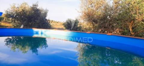 Quintinha com habitações e infraestruturas — alqueva