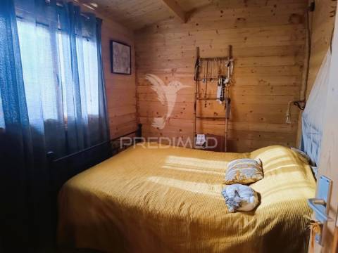 Quintinha com habitações e infraestruturas — alqueva