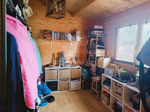 Quintinha com habitações e infraestruturas — alqueva