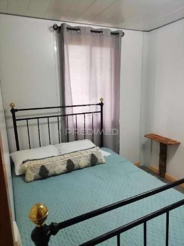 Quintinha com habitações e infraestruturas — alqueva