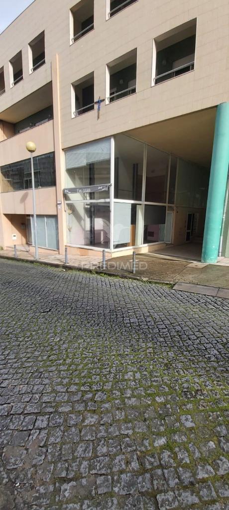 Loja comercial para arrendamento na rua da boavista