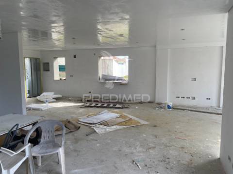 Moradia isolada em pinhal do general